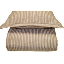 Edredon con 2 almohadas